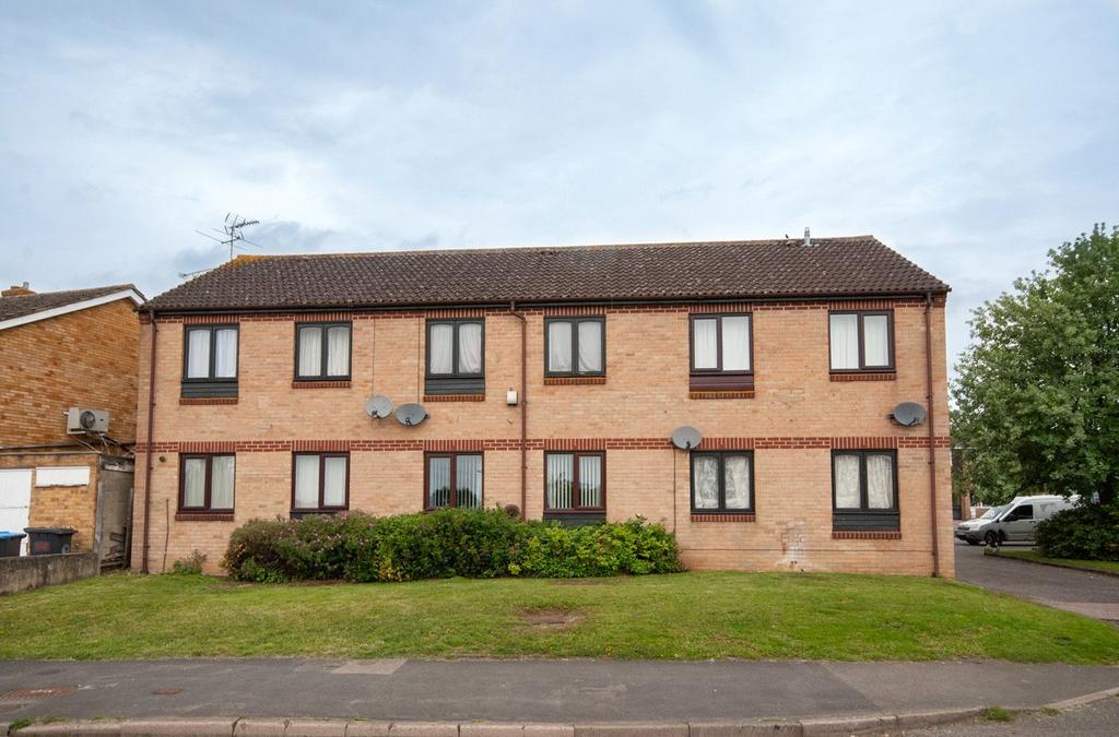 Burwell Drive, Witney, Oxfordshire, OX28 1 bed apartment £600 pcm (£