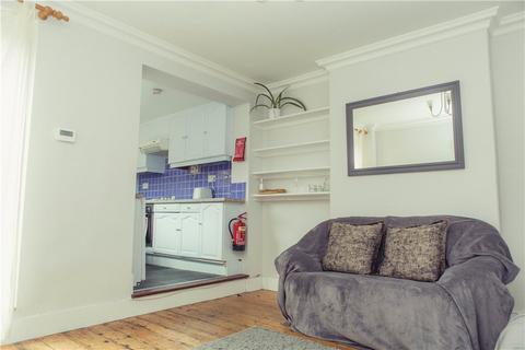 4 bedroom terraced house to rent, Denzil Road, Guildford, Surrey, GU2