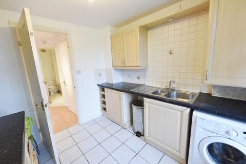 2 bedroom flat to rent, Greenhaven Drive,West Thamesmead, London