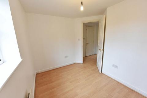2 bedroom flat to rent, Greenhaven Drive,West Thamesmead, London