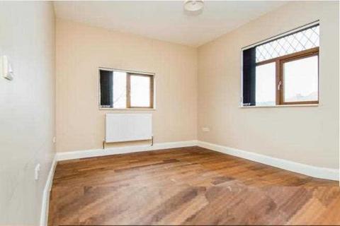 2 bedroom apartment to rent, Essex House, 1 Harold Court Road,, ROMFORD