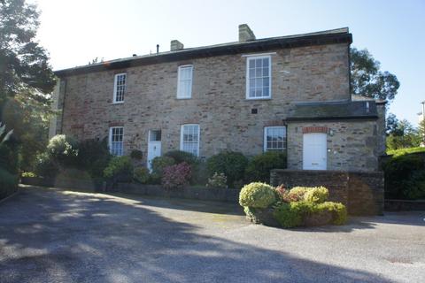 2 bedroom apartment to rent, Truro