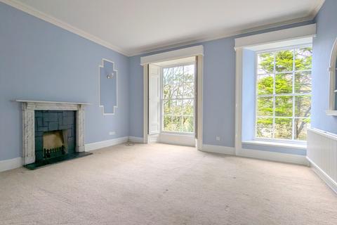 2 bedroom apartment to rent, Truro