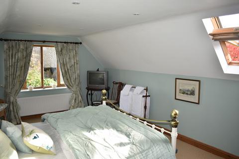 2 bedroom barn conversion to rent, Spetisbury, Blandford Forum