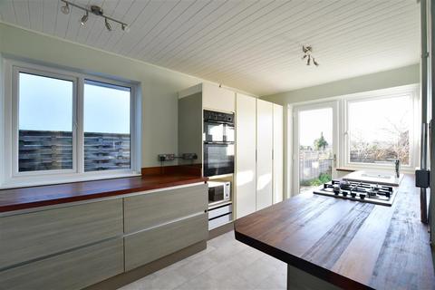 3 bedroom detached bungalow for sale - Sunnydale Avenue, Patcham, Brighton, East Sussex