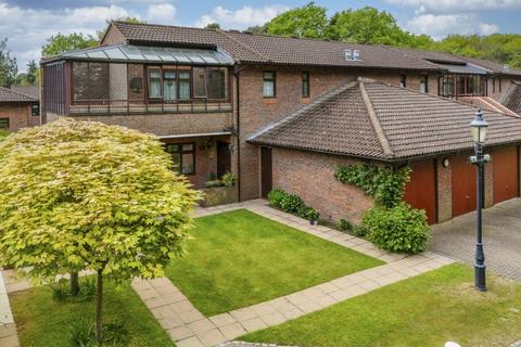 2 bedroom apartment for sale, Virginia Water, Surrey