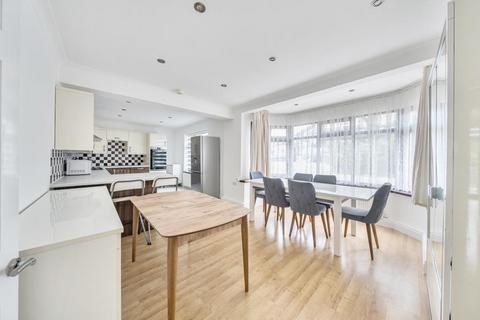 4 bedroom detached house to rent, Sussex Ring,  Woodside Park,  N12