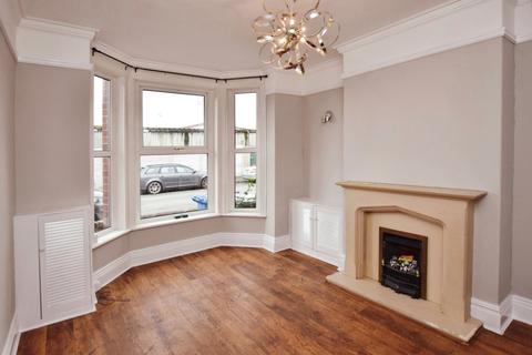 2 bedroom terraced house to rent - Golf Road, Hale, Altrincham, Greater Manchester, WA15