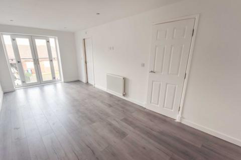 3 bedroom end of terrace house to rent, Neptune Gardens, Salford, M7