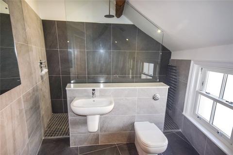 2 bedroom flat to rent, Churchgate, Stockport, SK1