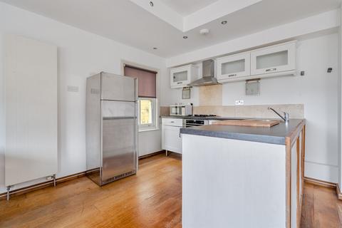 2 bedroom apartment to rent, Alexandra House, Kings Road, Reading, RG1