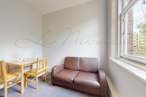 1 bedroom flat to rent, Keswick Road, Putney, SW15