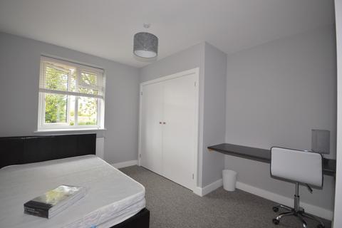1 bedroom detached house to rent, Kemp Road, Winton