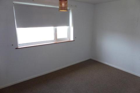 2 bedroom flat to rent, Lea Way, Wellingborough NN8