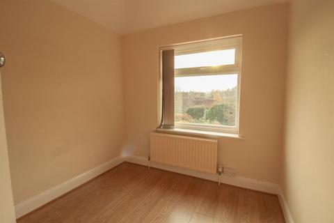 undefined, Warwick Avenue, Woodbridge