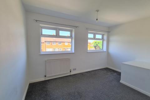 2 bedroom end of terrace house to rent, Lyndhurst Drive, Preston PR2