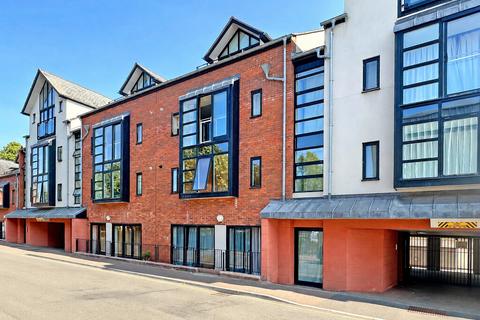 2 bed flat/apartment for rent in Tudor Street, Exeter