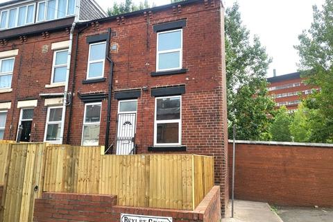 2 bedroom end of terrace house to rent, Bexley Grove, Leeds LS8