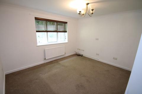 2 bedroom flat for sale, Acock Grove, Northolt