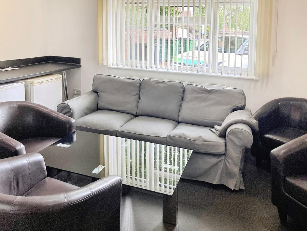 4fd936b9-lounge