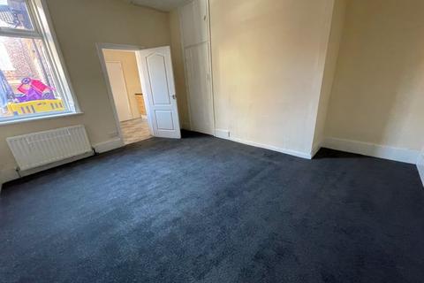 2 bedroom apartment to rent - Vine Street, Wallsend