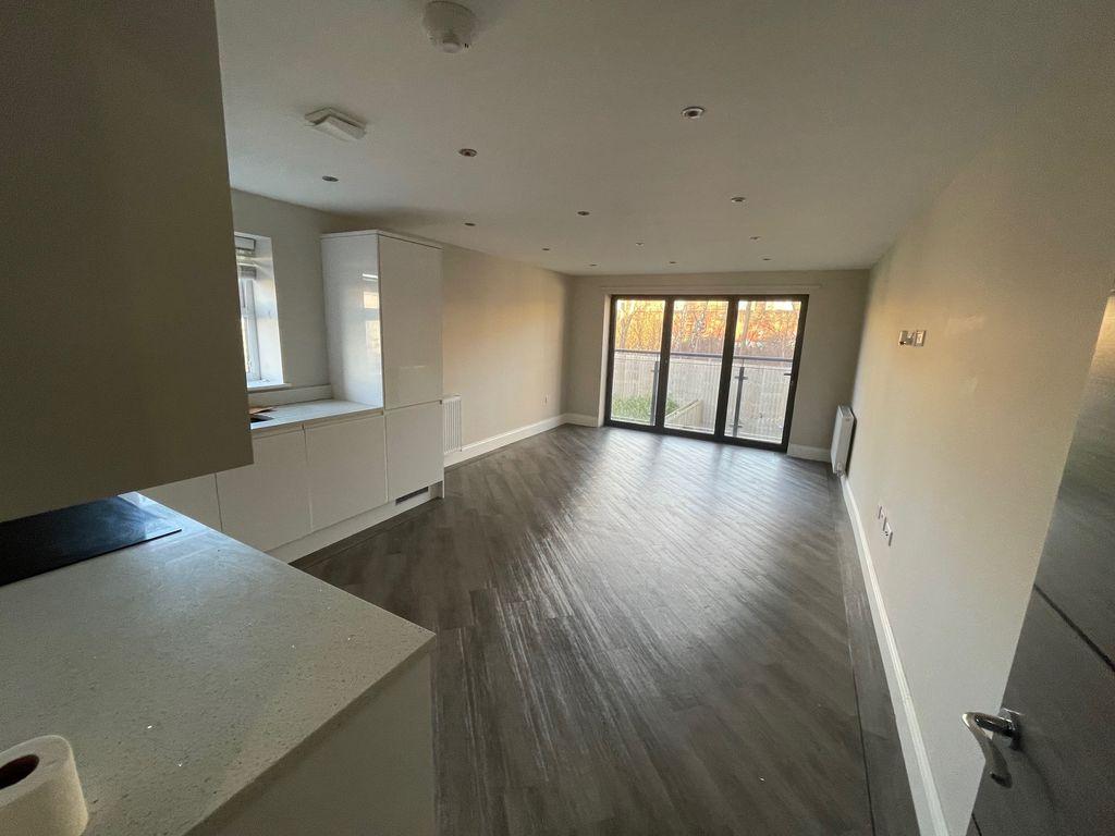 Apartment in Newcastle Upon Tyne - View 3