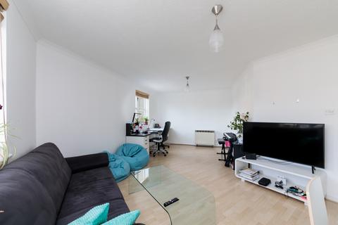 2 bedroom flat to rent, Castlehaven Road, Camden, NW1