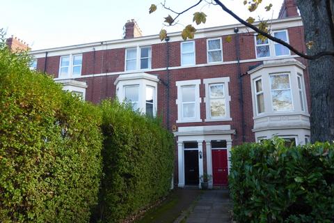 4 bedroom flat to rent, St Georges Terrace, Jesmond, Newcastle upon Tyne NE2