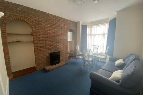 4 bedroom terraced house to rent, Guildford Road, Canterbury CT1