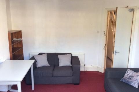 4 bedroom semi-detached house to rent, Windmill Road, Headington, Oxford