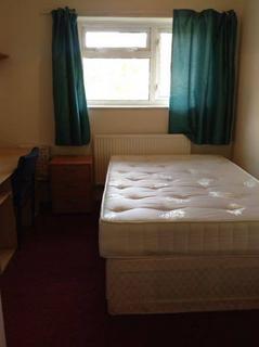 3 bedroom semi-detached house to rent, Valentia Road, Headington, Oxford