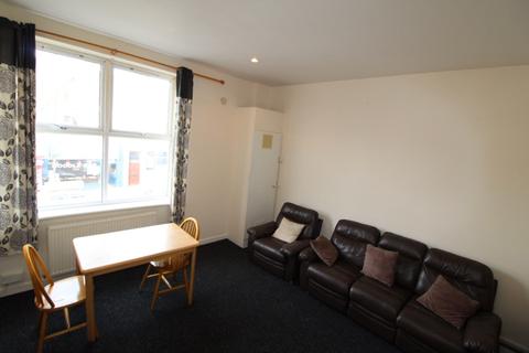 5 bedroom apartment to rent - Lysander Court, 184 Cowley Road, Oxford