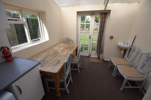 5 bedroom semi-detached house to rent, Southfield Road, Oxford