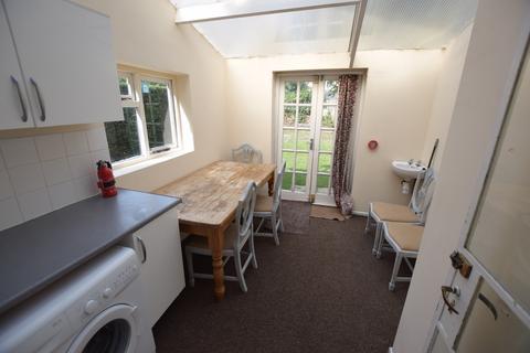 5 bedroom semi-detached house to rent, Southfield Road, Oxford