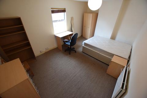 3 bedroom semi-detached house to rent, Green Street, Oxford