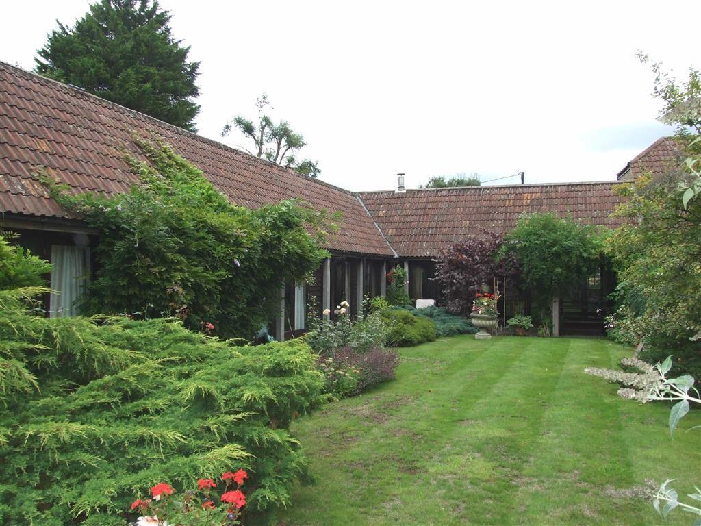 Beanacre 4 bed barn conversion £450,000