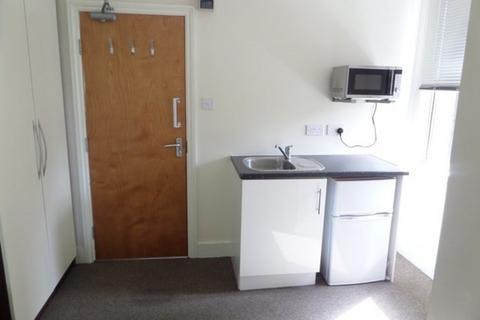 House share to rent, Bellclose Road, West Drayton