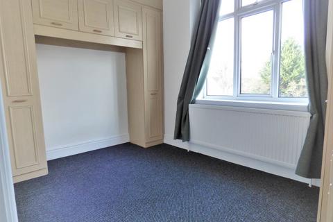 2 bedroom flat to rent, 242 Marsland Road, Sale