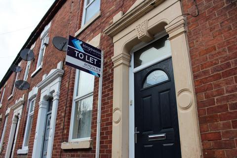 2 bedroom terraced house to rent, Langton Street, Preston PR1