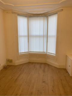 2 bedroom terraced house to rent, Makin Street, Walton
