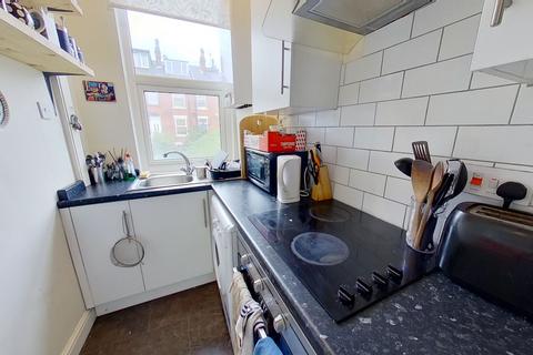 4 bedroom house to rent, Lumley Grove, Burley