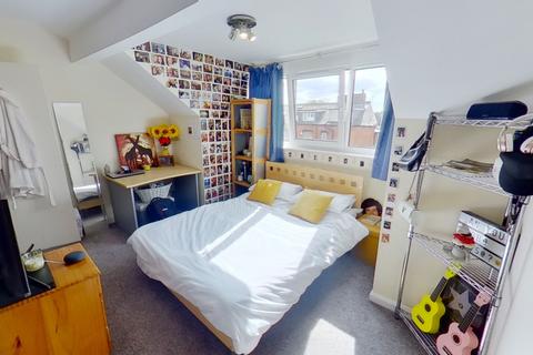 4 bedroom terraced house to rent, Broomfield Terrace, Headingley, Leeds, West Yorkshire