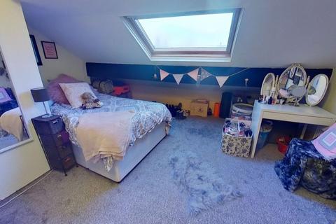 4 bedroom house to rent, Norwood Place, Hyde Park