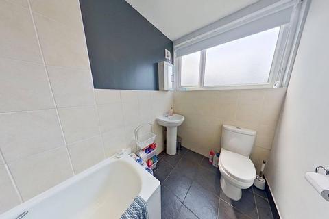6 bedroom house to rent, Estcourt Avenue, Headingley