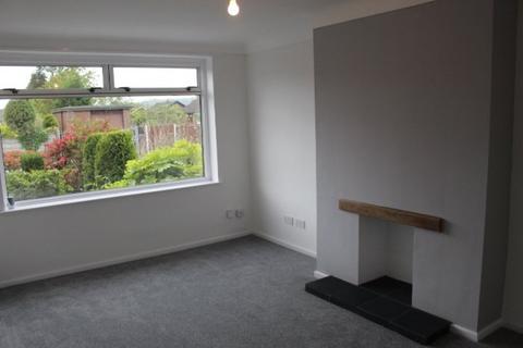 3 bedroom semi-detached house to rent, Higher Barn Road, Glossop SK13