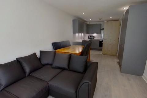 3 bedroom flat to rent, Holborn Central, Hyde Park