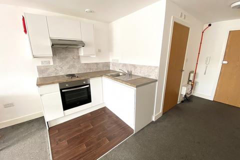 Studio to rent, Lake Road, Portsmouth