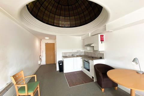 Studio to rent, Lake Road, Portsmouth