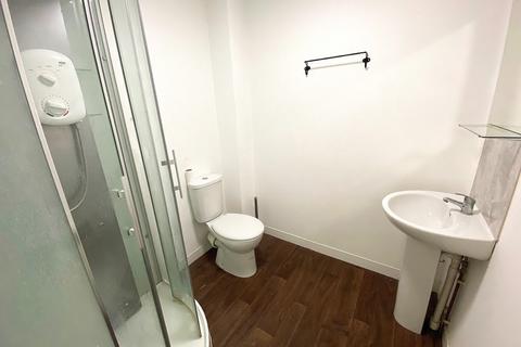 Studio to rent, Lake Road, Portsmouth