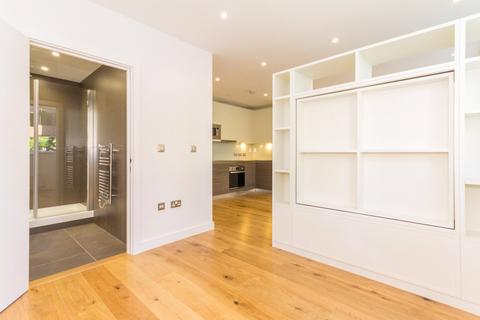 Studio for sale, Central House, Lampton Road TW3